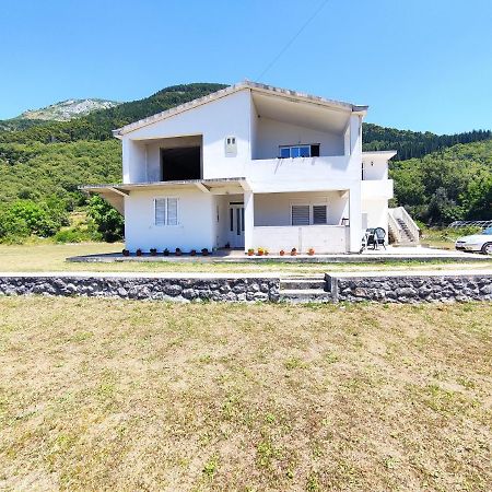 コトルApartman Bujkovic Sutvaraアパートメント エクステリア 写真