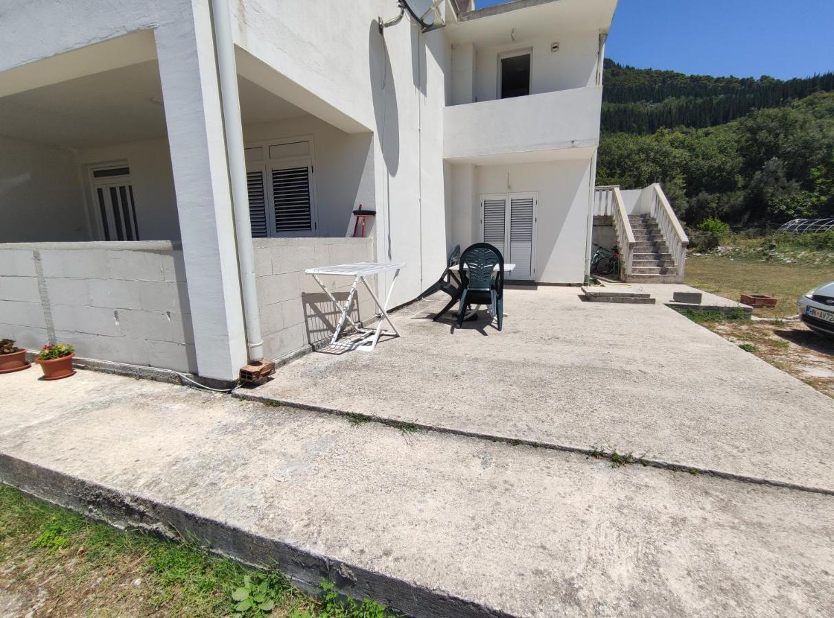 コトルApartman Bujkovic Sutvaraアパートメント 部屋 写真